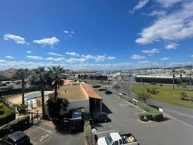 150 Marina Bay Cap D'agde Quartier Falaises Proche T2 Avec Place De Parking Et Piscine *